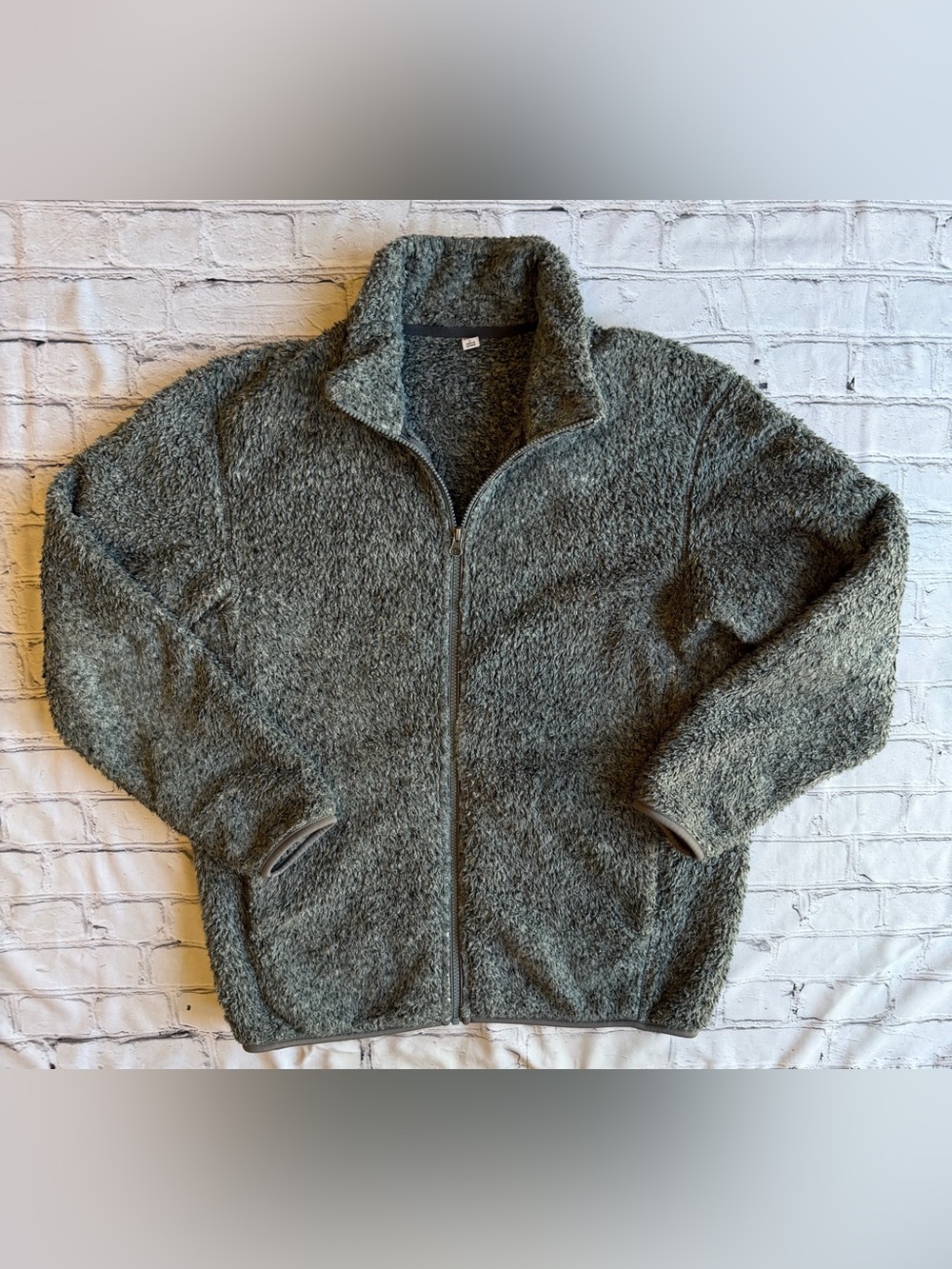 Uniqlo Fuzzy Fleece Full Zip Jacket Green Grey Mens Large Fall Outdoor Hiking